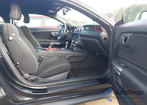 2016 Ford Mustang V6 z USA, uszkodzony, nr VIN 1FA6P8AM9G5308129